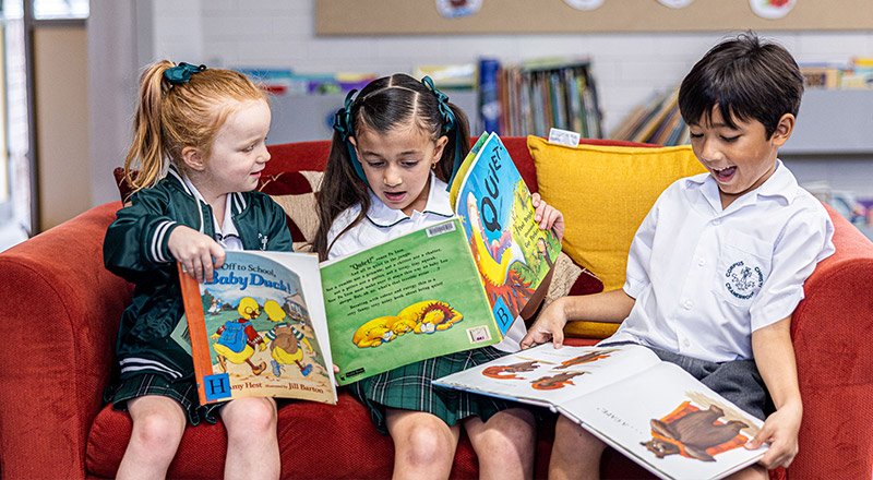 Students reasding at Corpus Christi Catholic Primary School Cranebrook